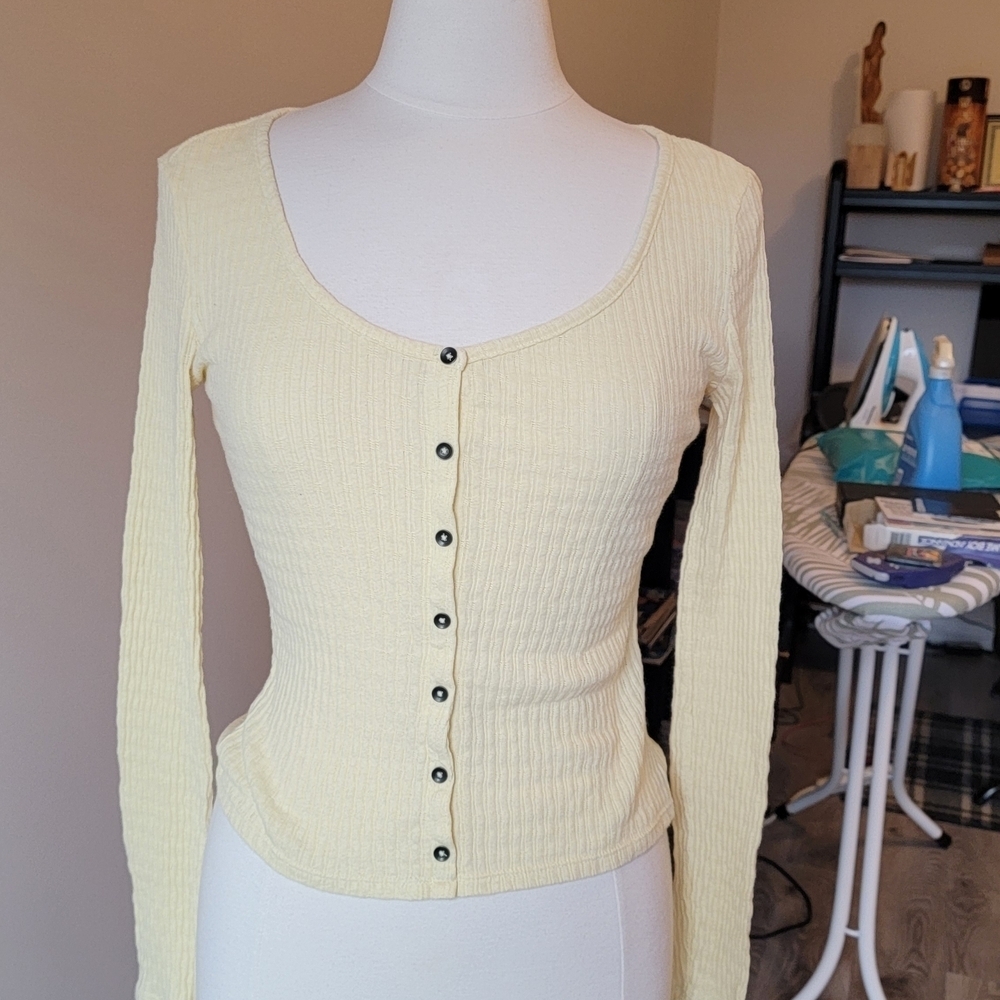 Mudd Cream Ribbed Knit Top